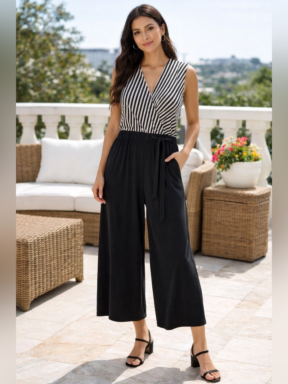 Sandra Darren Women’s Navy & White Jumpsuit Sz M Resortwear Summer Party
